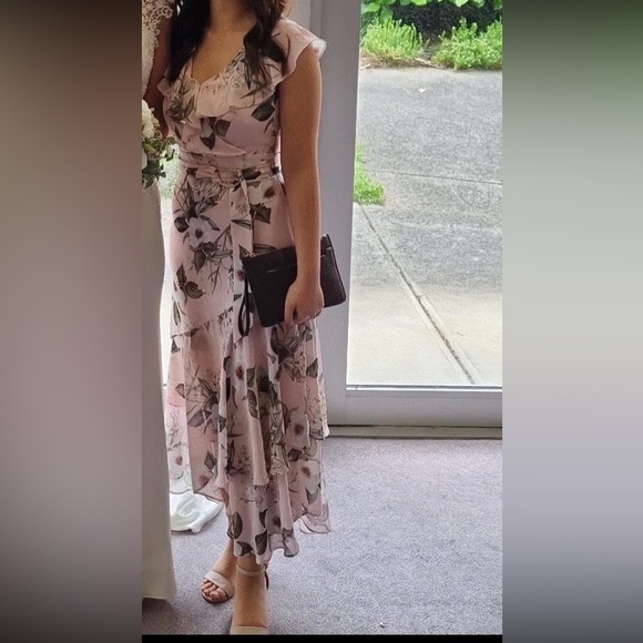 COPY - Forever New Pink Dress - Picture 2 of 2